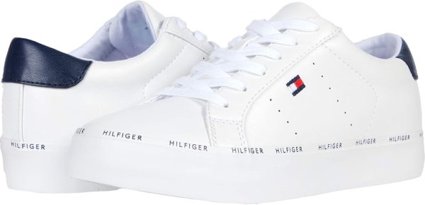 Tommy Hilfiger Women's Henissly Sneaker